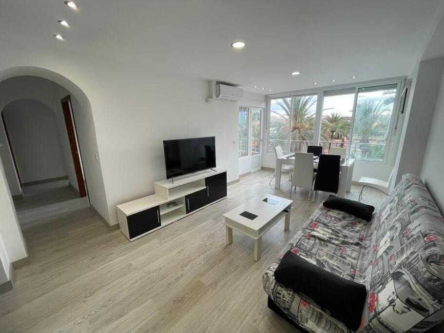 Nice Apartment Near The Sea Torrevieja Exterior foto