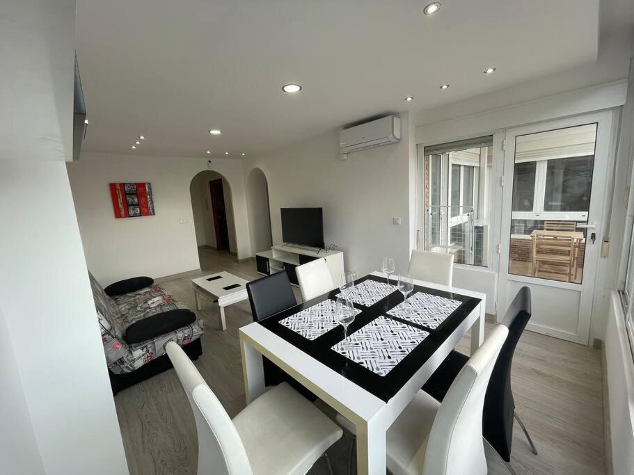 Nice Apartment Near The Sea Torrevieja Exterior foto